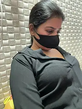 Hot Jaanvi  online show from 04-13-26, 05:51