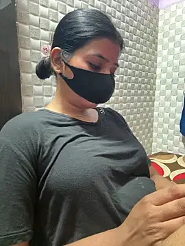 Hot Jaanvi  online show from 04-19-26, 03:33