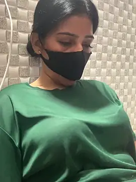 Snapshot of Hot_Jaanvi_ chatting on 05-21-26, 04:41 Hot Jaanvi online show from 05-21-26, 04:41