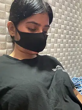 Snapshot of Hot_Jaanvi_ chatting on 06-07-26, 04:22 Hot Jaanvi online show from 06-07-26, 04:22