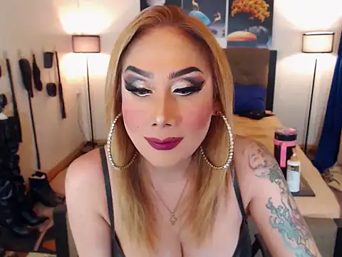 Allysonevanns online show from 11-21-25, 06:12