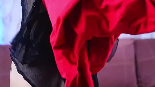 sukie spooky online show from 10-13-25, 04:34