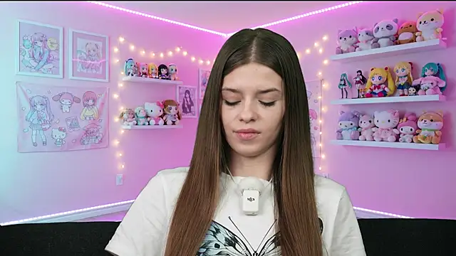 sukie spooky online show from 04-08-26, 12:38