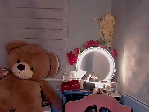 KathRouge online show from 10-08-25, 01:20