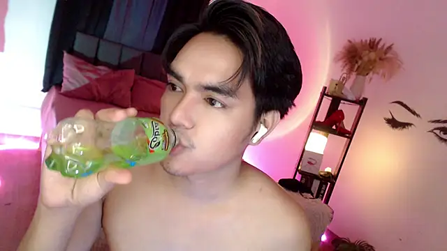 Snapshot of JakeXolsen chatting on 09-10-25, 06:19 JakeXolsen online show from 09-10-25, 06:19