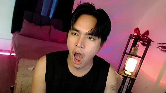 Snapshot of JakeXolsen chatting on 10-13-25, 12:21 JakeXolsen online show from 10-13-25, 12:21