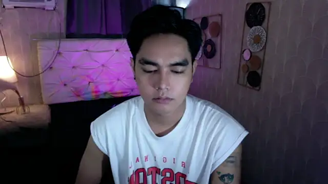 Snapshot of JakeXolsen chatting on 11-09-25, 06:17 JakeXolsen online show from 11-09-25, 06:17