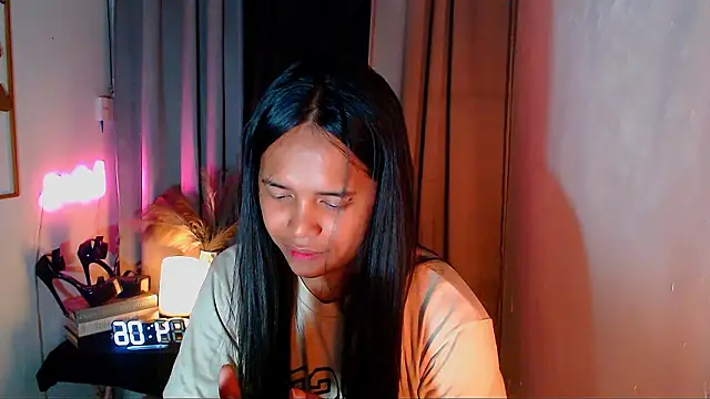 Lorainnelustts online show from 02-04-26, 06:41