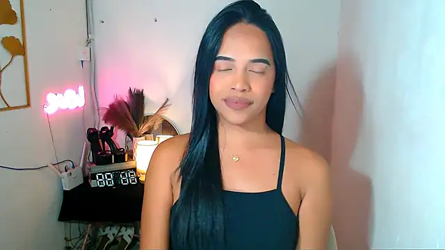 Lorainnelustts online show from 03-04-26, 12:16