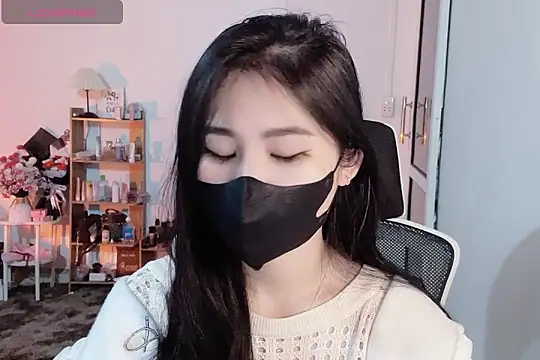    Daisy    online show from 11-27-25, 06:04