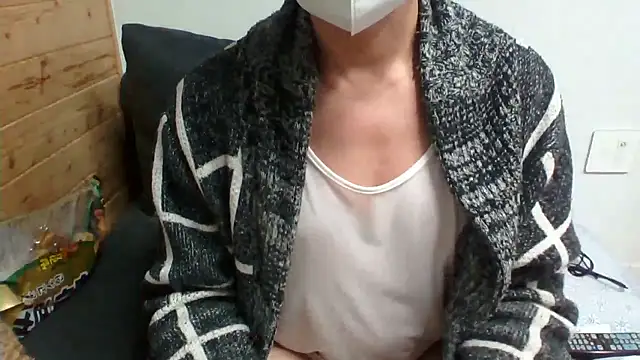 Snapshot of _kinggun_ chatting on 11-06-25, 12:50 kinggun online show from 11-06-25, 12:50