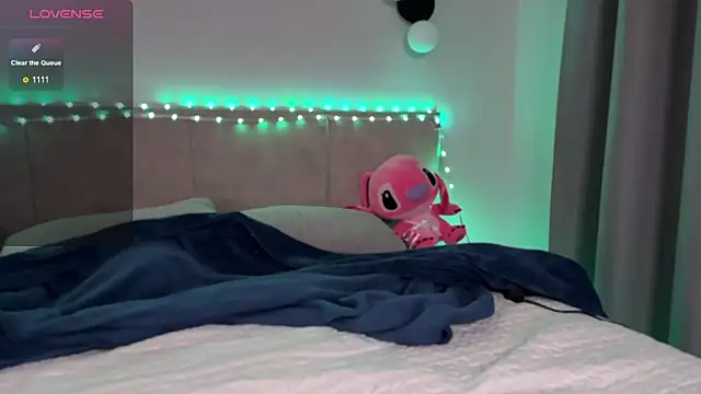 Snapshot of sof1a_blondie chatting on 09-16-25, 07:09 sof1a blondie online show from 09-16-25, 07:09