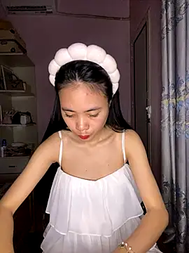 Snapshot of Dau-Tayy chatting on 09-15-25, 03:23 Dau-Tayy online show from 09-15-25, 03:23