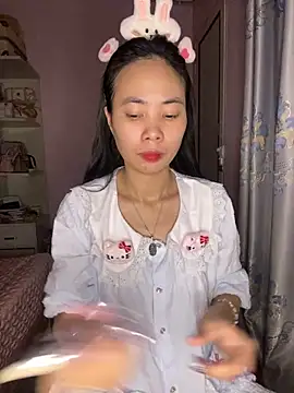 Snapshot of Dau-Tayy chatting on 10-08-25, 05:21 Dau-Tayy online show from 10-08-25, 05:21