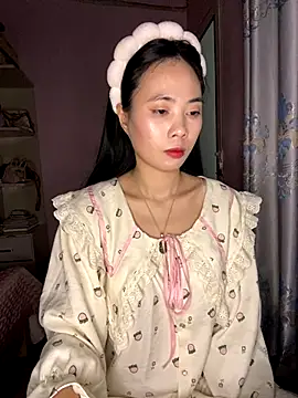 Snapshot of Dau-Tayy chatting on 11-28-25, 10:07 Dau-Tayy online show from 11-28-25, 10:07