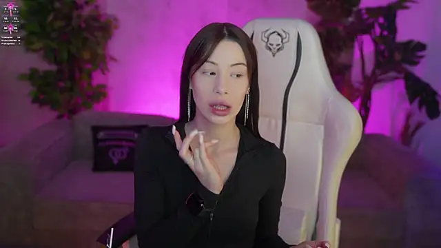 Selena Glow online show from 12-22-25, 08:39