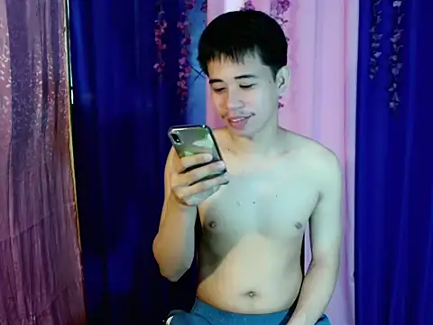 urasianbigcock online show from 11-24-25, 05:18