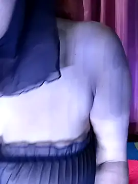 Snapshot of Miss_June666 chatting on 09-24-25, 08:01 Miss June666 online show from 09-24-25, 08:01