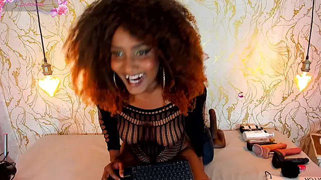 Snapshot of NAOMY_COOPER chatting on 10-08-25, 08:39 NAOMY COOPER online show from 10-08-25, 08:39