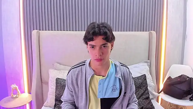 BenitoSaenz online show from 10-04-25, 12:08