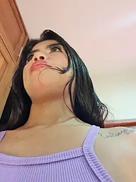 Snapshot of Luna_20x chatting on 11-19-25, 06:52 Luna 20x online show from 11-19-25, 06:52