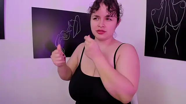 SeleneLuminari8 online show from 10-07-25, 05:21