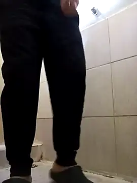 hassan8111 online show from 04-27-26, 09:29