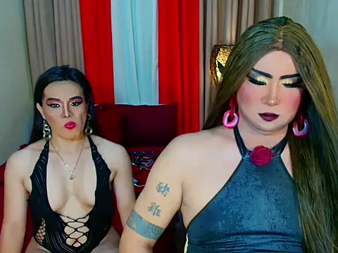 Snapshot of UnlimitedCumShow chatting on 05-19-26, 04:19 UnlimitedCumShow online show from 05-19-26, 04:19