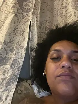 morenaluaa online show from 10-21-25, 12:55