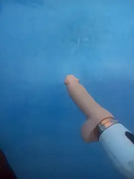 Snapshot of b_ele chatting on 09-18-25, 11:45 b ele online show from 09-18-25, 11:45