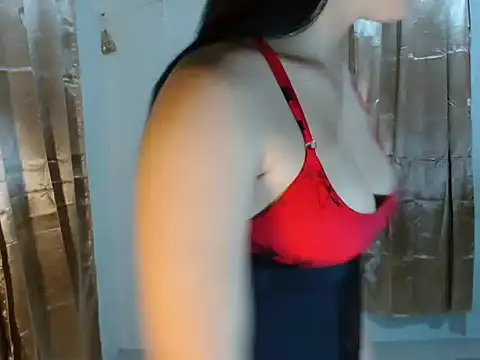 Snapshot of naughtyhothailey chatting on 12-05-25, 06:11 naughtyhothailey online show from 12-05-25, 06:11