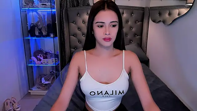 Snapshot of Lars_empress chatting on 09-24-25, 08:17 Lars empress online show from 09-24-25, 08:17