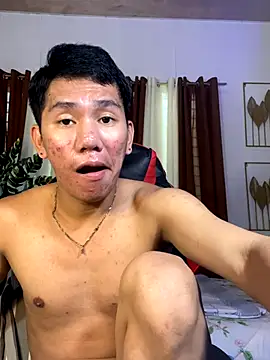 Snapshot of drinkmycumx chatting on 11-18-25, 04:28 drinkmycumx online show from 11-18-25, 04:28