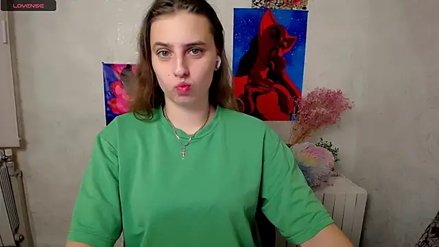 AmandaDimond  online show from 10-23-25, 09:41