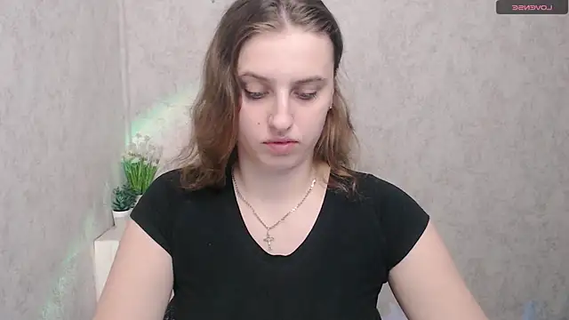 AmandaDimond  online show from 03-11-26, 12:22