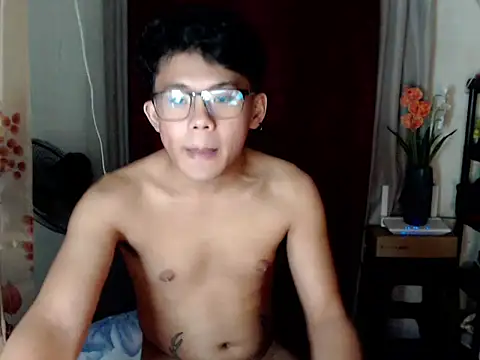 Snapshot of twink_asianbunny chatting on 10-15-25, 03:23 twink asianbunny online show from 10-15-25, 03:23