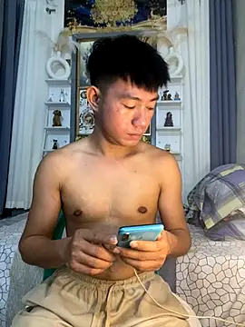 xshyboyx online show from 09-24-25, 03:21