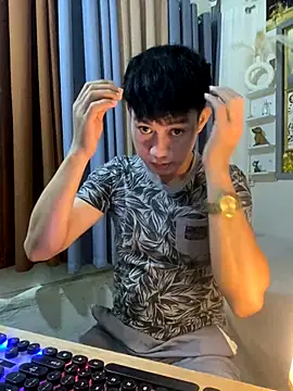 xshyboyx online show from 11-01-25, 01:24