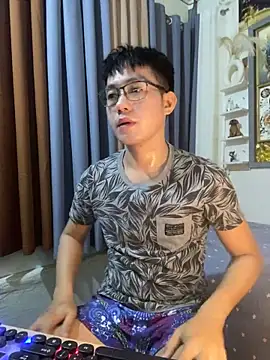 xshyboyx online show from 11-09-25, 11:19