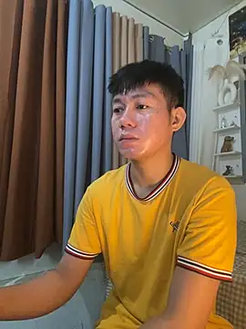 Snapshot of xshyboyx chatting on 02-01-26, 01:48 xshyboyx online show from 02-01-26, 01:48