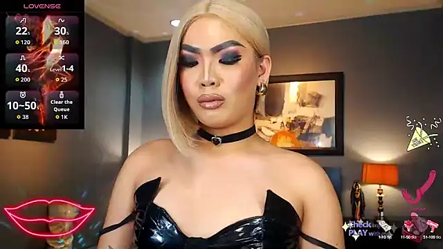 FridaHumphrey online show from 09-15-25, 05:24