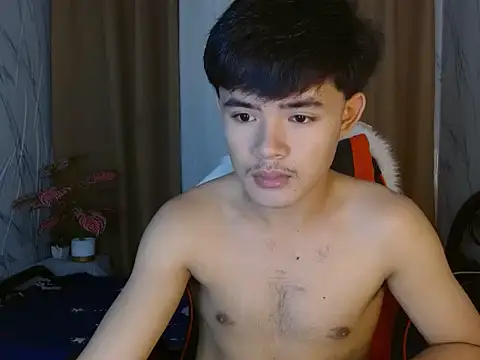 YourNaughtyTwink 69 online show from 04-27-26, 12:03