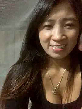 ThiHa003 online show from 10-29-25, 03:25