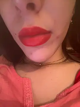 Snapshot of Mimisixo chatting on 05-11-26, 11:13 Mimisixo online show from 05-11-26, 11:13