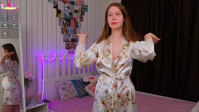 BeatrixCarIeton online show from 10-29-25, 07:15