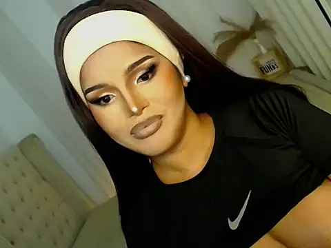 Snapshot of Aviana_Xxx12 chatting on 11-12-25, 05:57 Aviana Xxx12 online show from 11-12-25, 05:57