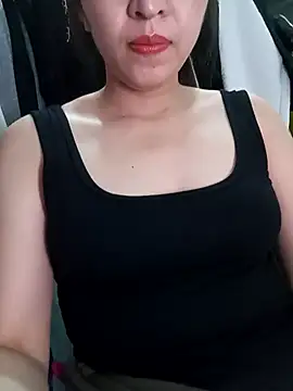 Ariana-Vy online show from 11-18-25, 12:05