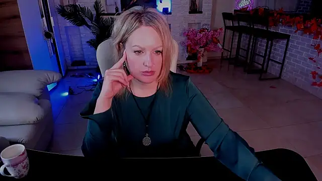 MariemLui online show from 11-04-25, 12:26