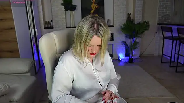 MariemLui online show from 04-06-26, 02:40