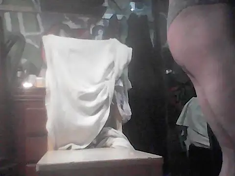 Twoslipperywhenwett online show from 04-25-26, 11:24